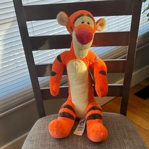 Disney Store Tall Tigger Plush NWT